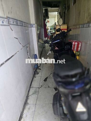 BÁN NHÀ, NGUYỄN THỊ THẬP, SẲN 4 PHÒNG TRỌ, NGANG 5.6 NỞ HẬU, HƠN 6 TỶ