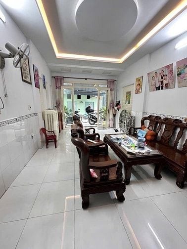 HXH GẦN CHỢ LÊ VĂN QUỚI - 52M2, 2 TẦNG - GIÁ CHỈ 5.1 TỶ