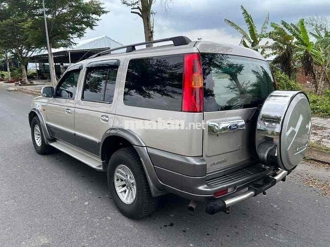 Ford Everest 2006 2.6L 4x2 MT - 234567 km