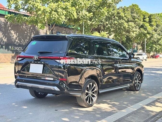 Toyota Veloz Cross CVT Top 2022