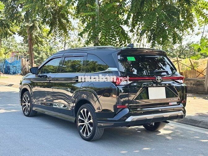 Toyota Veloz Cross CVT Top 2022