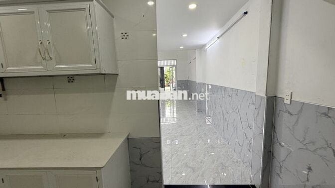 Nhà rộng, mới đẹp có thể tách 2-4pn tuỳ yêu cầu