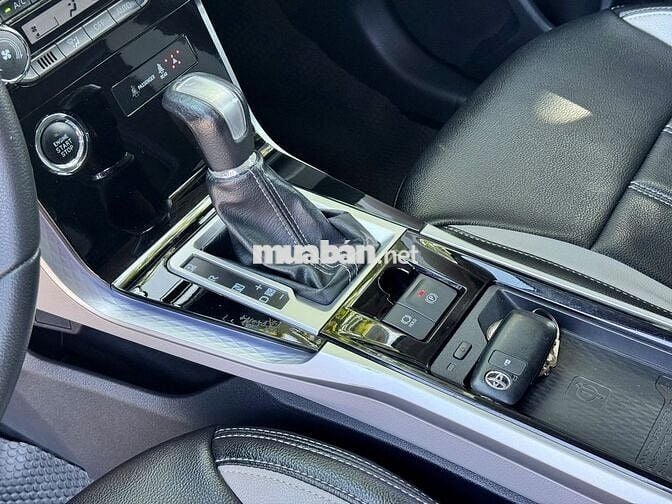 Toyota Veloz Cross CVT Top 2022