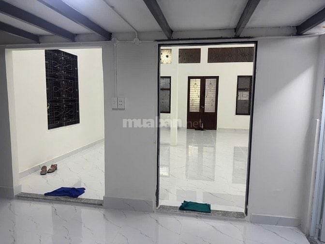 Hẻm 1076 Trường Sa (3 tầng DT: 6mx11m). Giá 12,5 tỷ