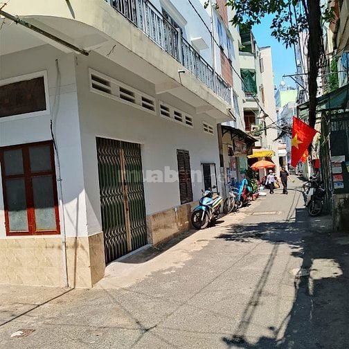 Hẻm 1076 Trường Sa (3 tầng DT: 6mx11m). Giá 12,5 tỷ