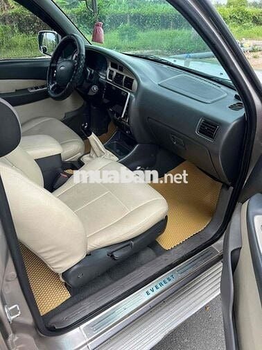 Ford Everest 2006 2.6L 4x2 MT - 234567 km
