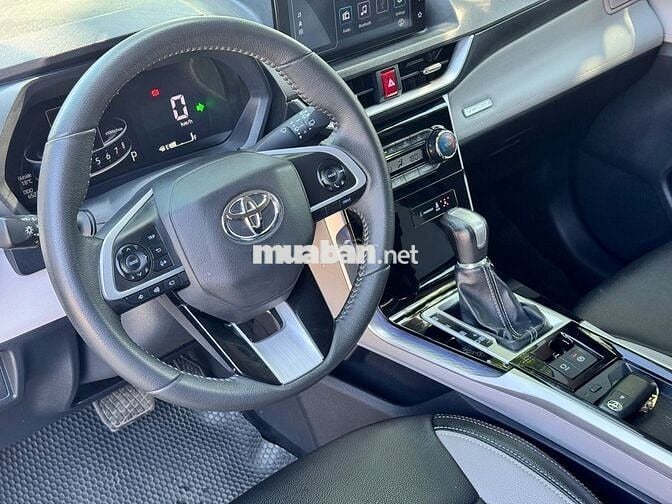 Toyota Veloz Cross CVT Top 2022