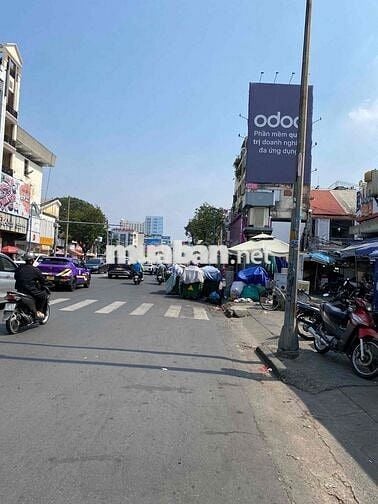 BÁN NHÀ MẶT TIỀN TRUNG TÂM – VỊ TRÍ VÀNG KINH DOANH