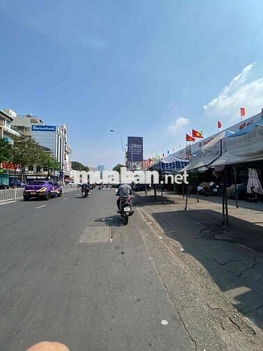 BÁN NHÀ MẶT TIỀN TRUNG TÂM – VỊ TRÍ VÀNG KINH DOANH