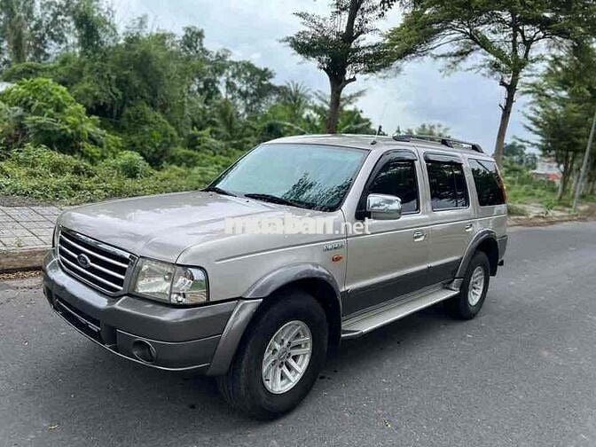 Ford Everest 2006 2.6L 4x2 MT - 234567 km