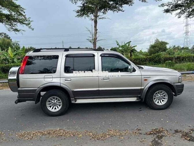 Ford Everest 2006 2.6L 4x2 MT - 234567 km