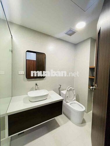 Bán nhà Lạc Long Quân– Gara ô tô, vỉa hè 5m, kinh doanh siêu đỉnh