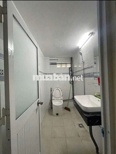 Cho thuê nhà 1/ xe tải né nhau Nguyễn Hữu Tiến Quận Tân Phú