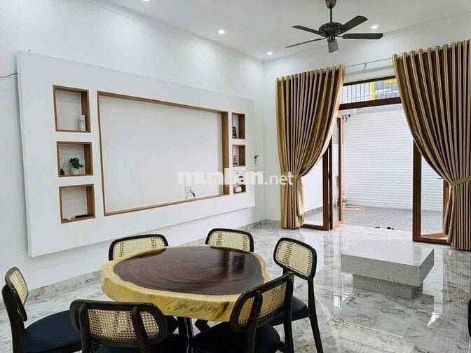 BÁN NHÀ HẺM 335 Y MOAL - PHƯỜNG TÂN LỢI