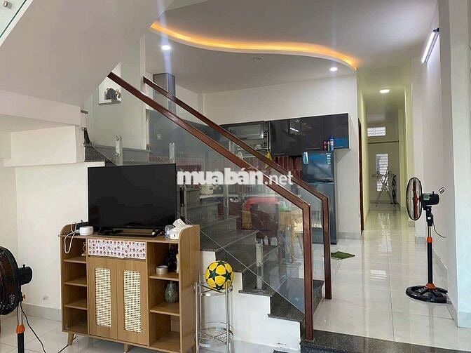 Bán nhà 3 tầng mặt tiền hòa cường - Đà Nẵng