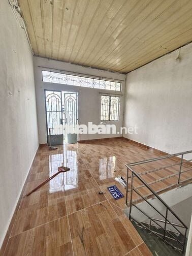 Cho thuê nhà lầu hẻm thông xe hơi