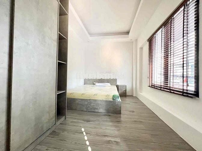 Cho Thuê 2PN Cửa Sổ Trời Thoáng Mát Full Nội Thất Tại Phú Nhuận Gần Q1