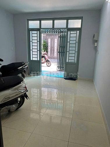 Cho thuê nhà nguyên căn, hẻm xe hơi, phù hợp với gia đình