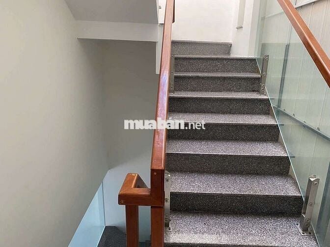 Bán nhà 3 tầng mặt tiền hòa cường - Đà Nẵng