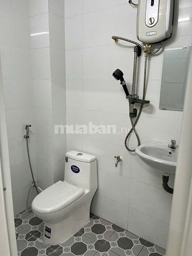 Cho thuê nhà nguyên căn, hẻm xe hơi, phù hợp với gia đình