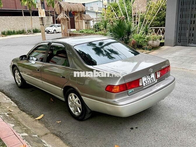 Toyota Camry 2001 AT số tự động, cửa nóc nhập Úc