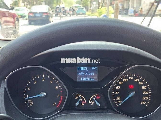 Ford Focus 2013, BKS 30A-08XXX, 1.6 AT, đi 8 vạn