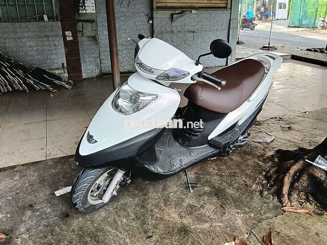 Attila Victory đời đầu keng xà beng