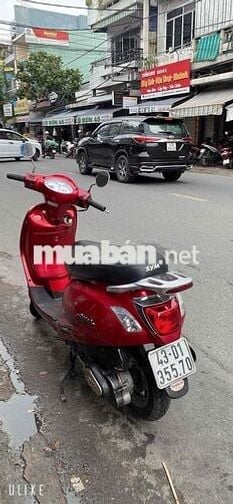 Elizabeth đỏ đô đẹp