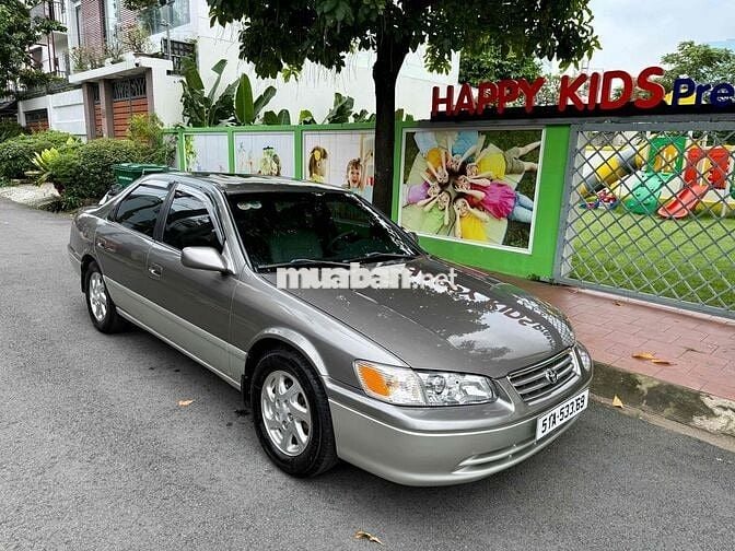 Toyota Camry 2001 AT số tự động, cửa nóc nhập Úc
