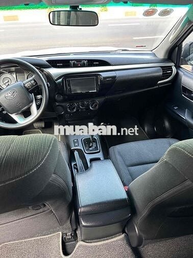 Toyota Hilux 2020 2.4E 4x2 AT - 130000 km