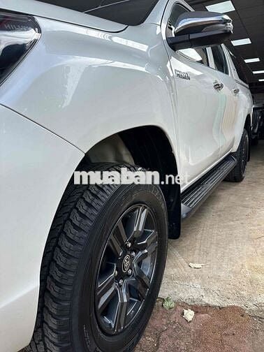 Toyota Hilux 2020 2.4E 4x2 AT - 130000 km