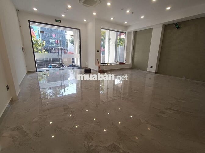 😍Nhà NC Trệt Suốt Showroom,văn phòng… ý tưởng nào cũng “ok la”