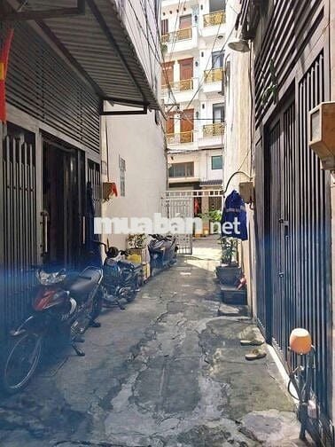 Chính chủ bán .Nhà đẹp quận 12.gần hiệp thành city