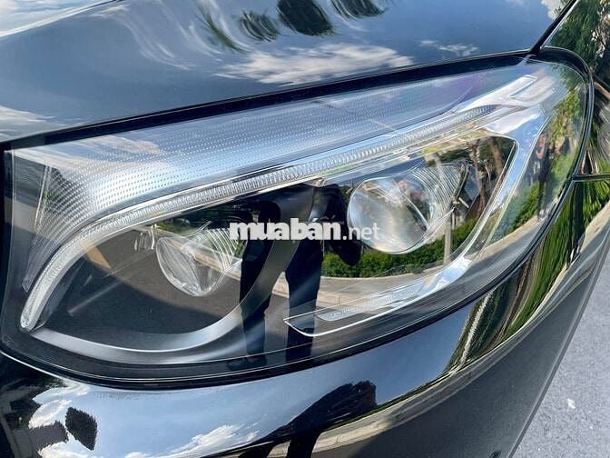 Mercedes Benz GLC 2018 250 4MATIC - 53,000 Miles.