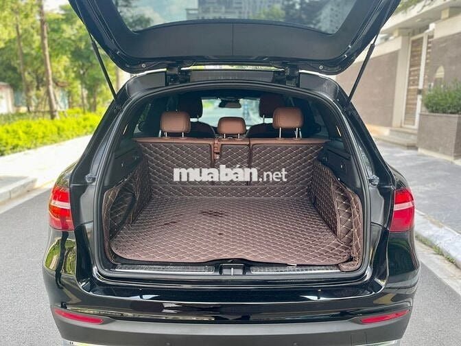 Mercedes Benz GLC 2018 250 4MATIC - 53,000 Miles.