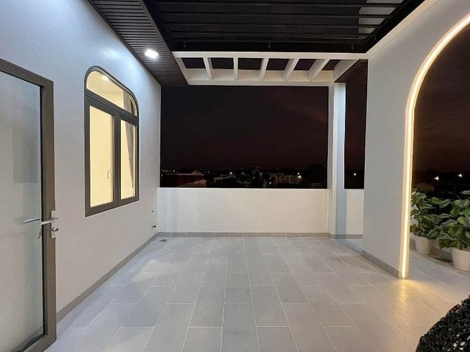 NHÀ MỚI SẠCH ĐẸP HIỆN ĐẠI, NGAY CÔNG AN TỈNH, VỊ TRÍ TRUNG TÂM