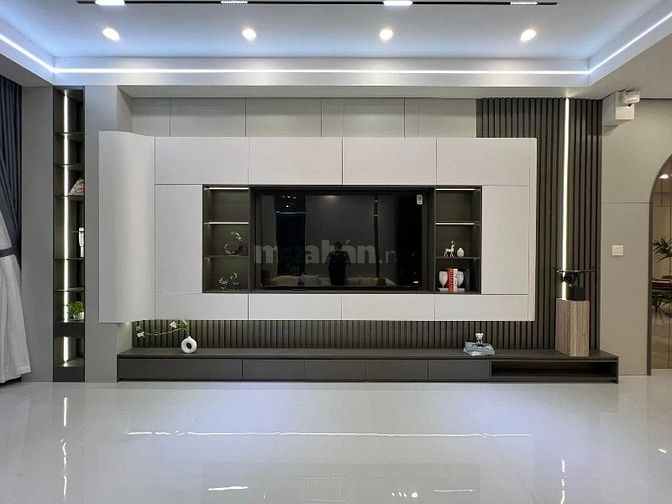 NHÀ MỚI SẠCH ĐẸP HIỆN ĐẠI, NGAY CÔNG AN TỈNH, VỊ TRÍ TRUNG TÂM