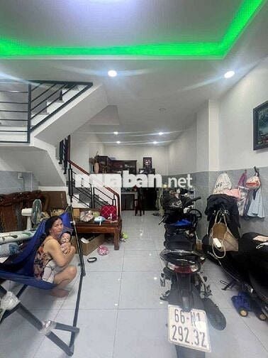 Nhà Bán Đường Bờ Bao Tân Thắng_3tầng_4PN_Giá ,4,25ty