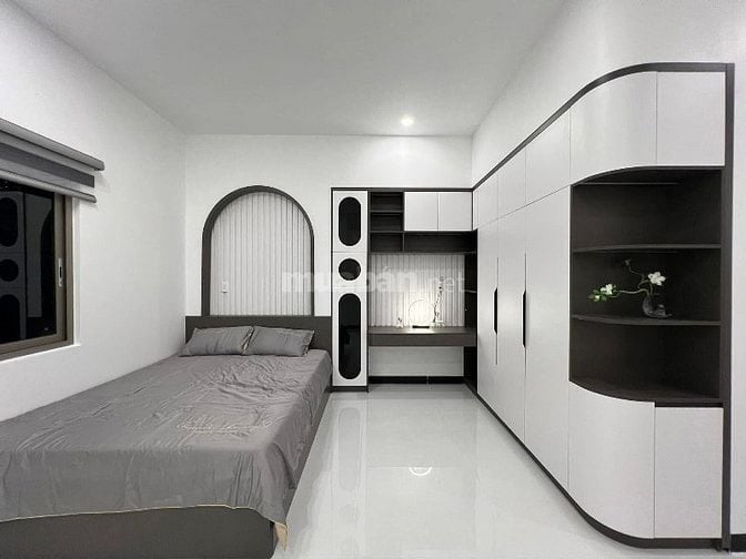 NHÀ MỚI SẠCH ĐẸP HIỆN ĐẠI, NGAY CÔNG AN TỈNH, VỊ TRÍ TRUNG TÂM