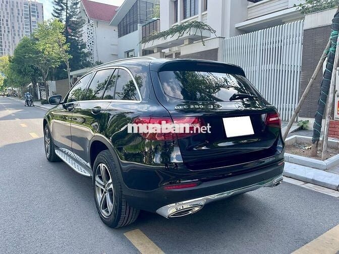 Mercedes Benz GLC 2018 250 4MATIC - 53,000 Miles.