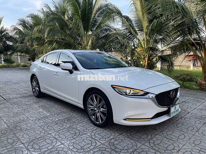 Mazda 6 2022 Premium 2.0 AT - 10000 km 2 chủ
