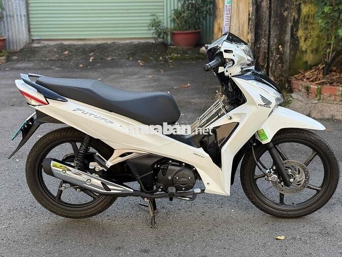 🌈 Future 2025/ Trắng Đen/ Chính Chủ Kí Giấy