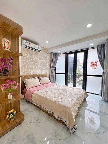 Cần bán gấp nhà Hùng Vương Quận 5 – 2PN, nhà kiên cố
