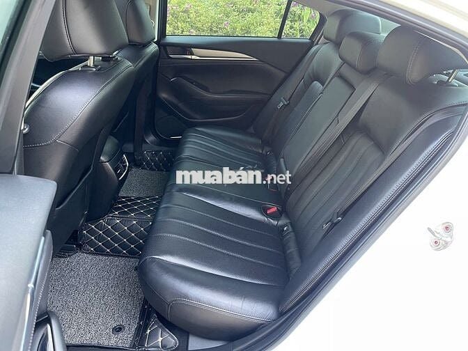 Mazda 6 2022 Premium 2.0 AT - 10000 km 2 chủ