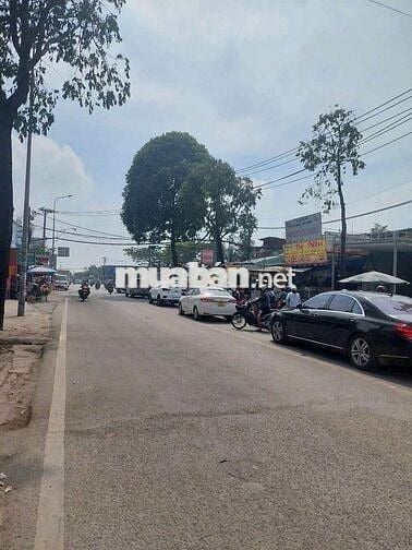 Cho thuê nhà đường Phạm Hùng C9 DT.4×6 } 1 Lầu 1 Phòng 1 toilet hẽm 4m