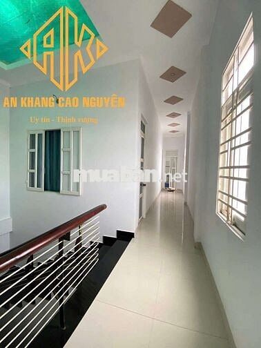 Cho thuê nhà hẻm ô tô Ama Khê, Sân ô tô, 4 phòng ngủ,dàn năng lượng MT