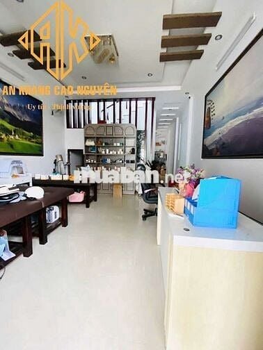 Cho thuê nhà hẻm ô tô Ama Khê, Sân ô tô, 4 phòng ngủ,dàn năng lượng MT