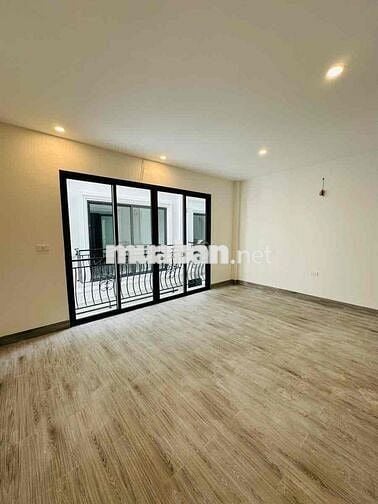 🏡 NHÀ 4 TẦNG MỚI XÂY – GIÁ RẺ NHẤT TẠI LONG BIÊN 30m2 giá nhỉnh 4.x Tỷ
