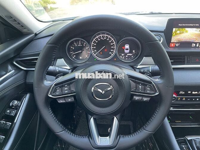 Mazda 6 2022 Premium 2.0 AT - 10000 km 2 chủ