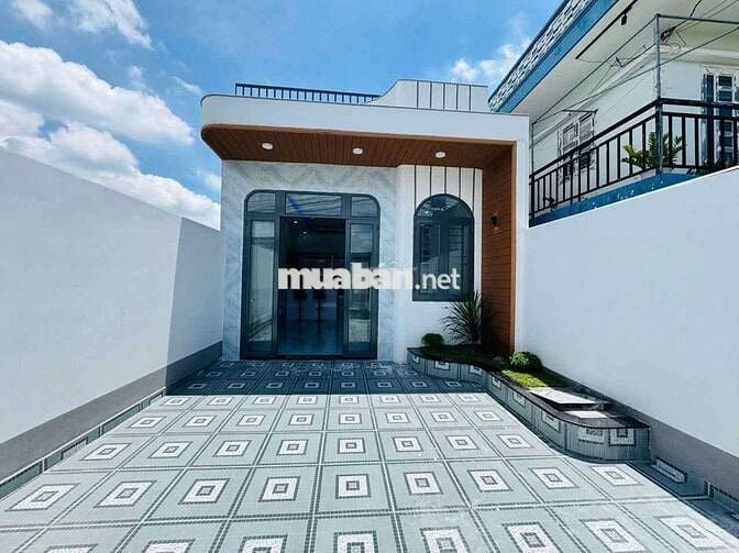 Chính chủ cần tiền bán gấp nhà mới xây